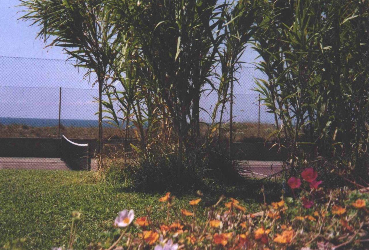 Hotel Della Baia Baia Domizia Exteriör bild